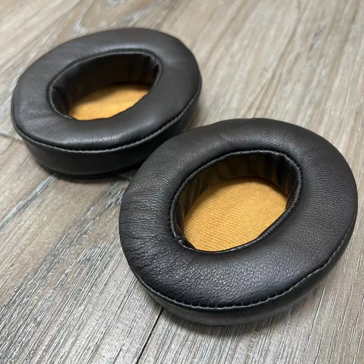 Genuine Sheepskin Leather Ear  - đánh giá và giá Sennheiser Headphone Momentum 4
